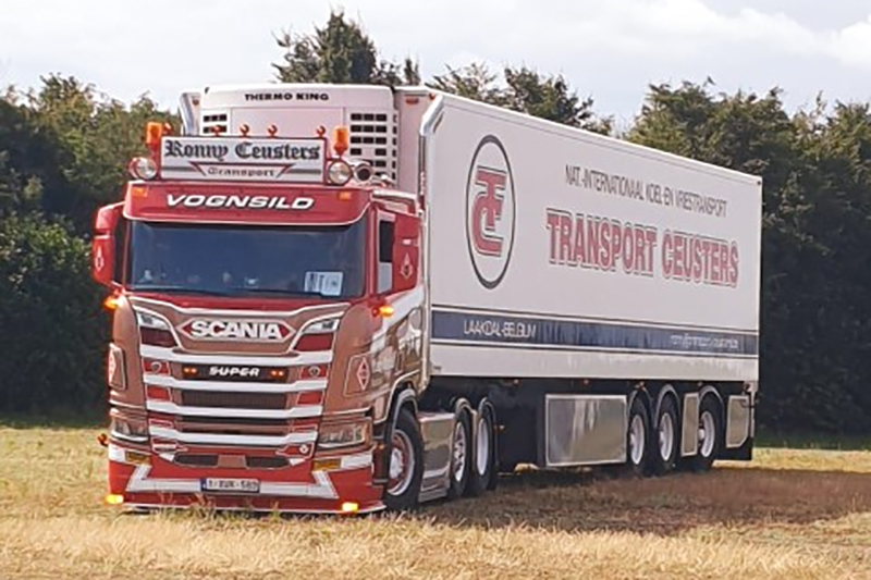 TEKNO, 81029, SCANIA R 520 Lowrider 6x2, Transport Ronny Ceusters