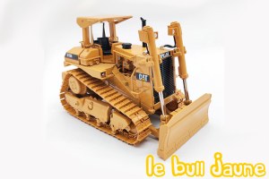 CATERPILLAR D10N + lame de pousse