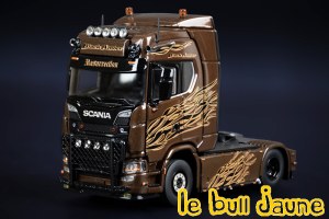 SCANIA S Black Amber