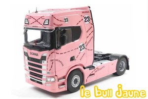 SCANIA S580 Pink Pig Tribute 1/24°